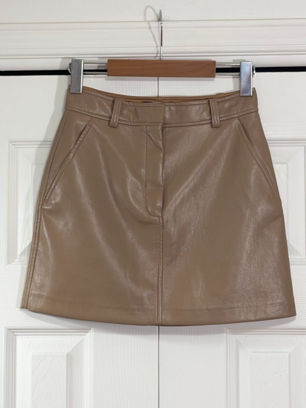Babaton Aritzia "Command" Vegan Faux Leather Skirt